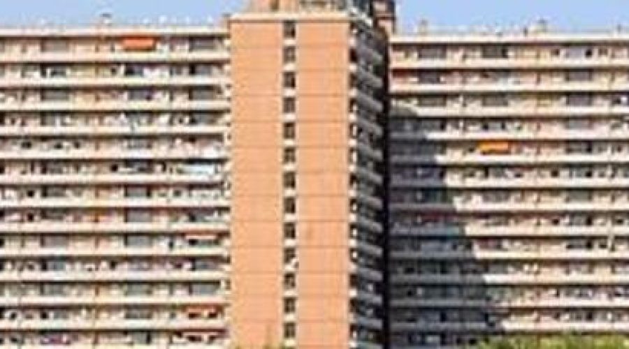 Hotel House, Torna l’acqua potabile