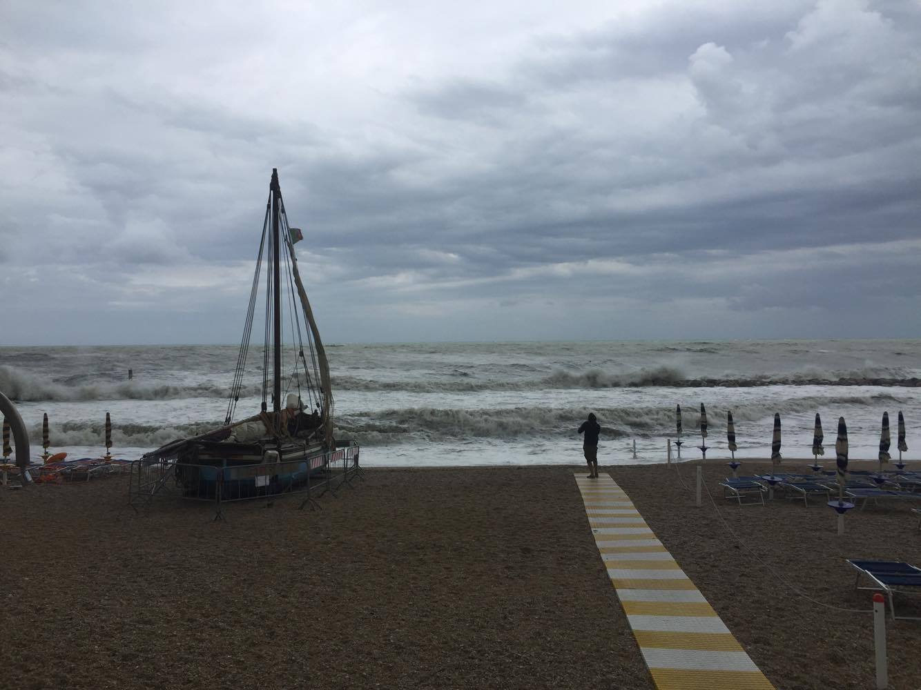 Mareggiata Luglio Porto Recanati