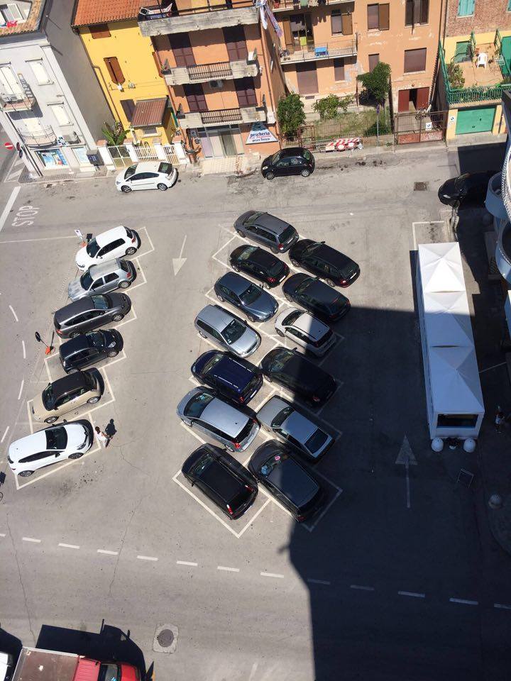Parcheggi Via Pastrengo Porto Recanati