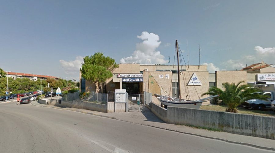 Cambiano in via Castelnuovo sensi di marcia, traffico più fluido e più parcheggi.