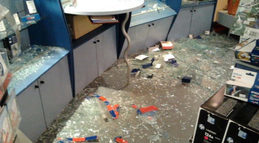 Furto nel negozio di telefonia TIM su Corso Matteotti