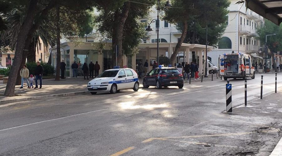 Malore al bar per un 77 enne