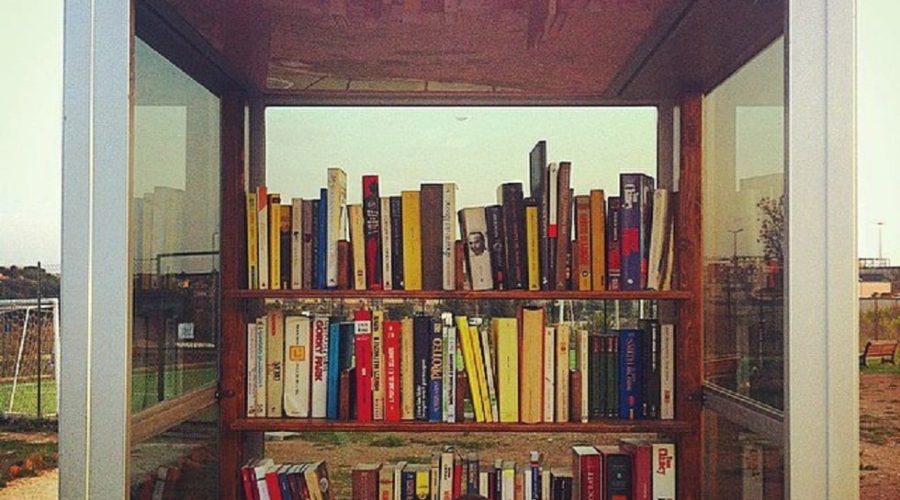 BiblioCabina, la proposta di una Portorecanatese per salvare le Cabine Telefoniche