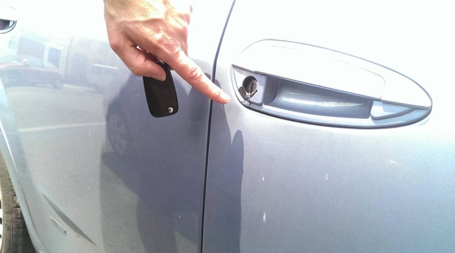 Sorpresa a forzare un’auto a Scossicci